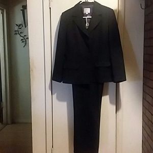 Le Suit Two-Piece Pants Set